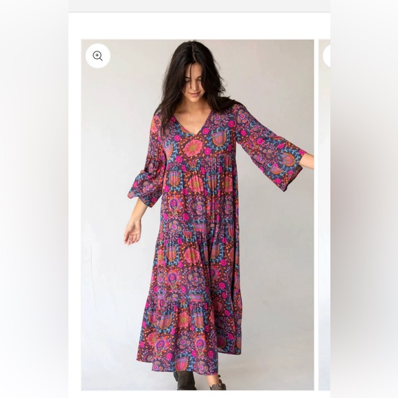 Natural Life Charlotte Midi Dress  Sz Medium Bell Sleeve NWOT - Picture 2 of 10